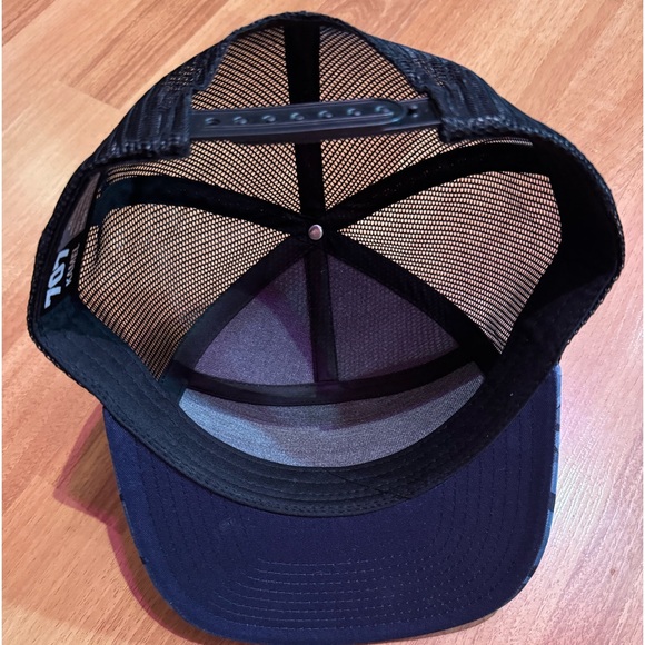 Trucker Snap back hat Blue Camo - Picture 5 of 6